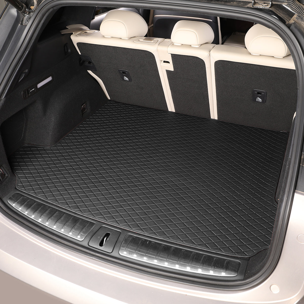 CarMatWorld Custom Car Boot Liners 3x5 Diamond Waterproof Boot Liners 7 Seats / Cargo Mat ONLY / Black