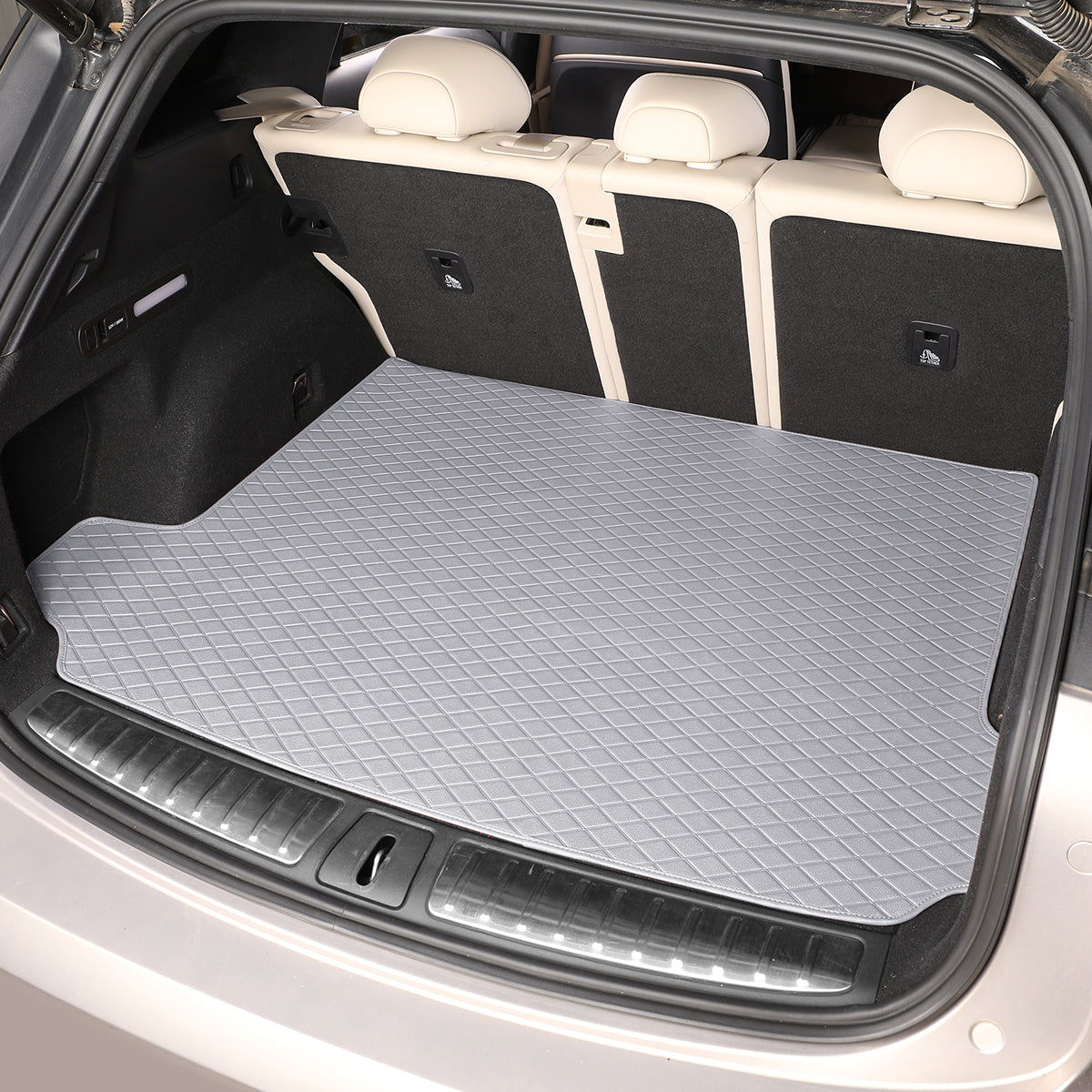 CarMatWorld Custom Car Boot Liners 3x5 Diamond Waterproof Boot Liners 7 Seats / Cargo Mat ONLY / Grey